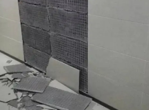 错那瓷砖空鼓维修公司分享下错那墙砖松动维修的知识